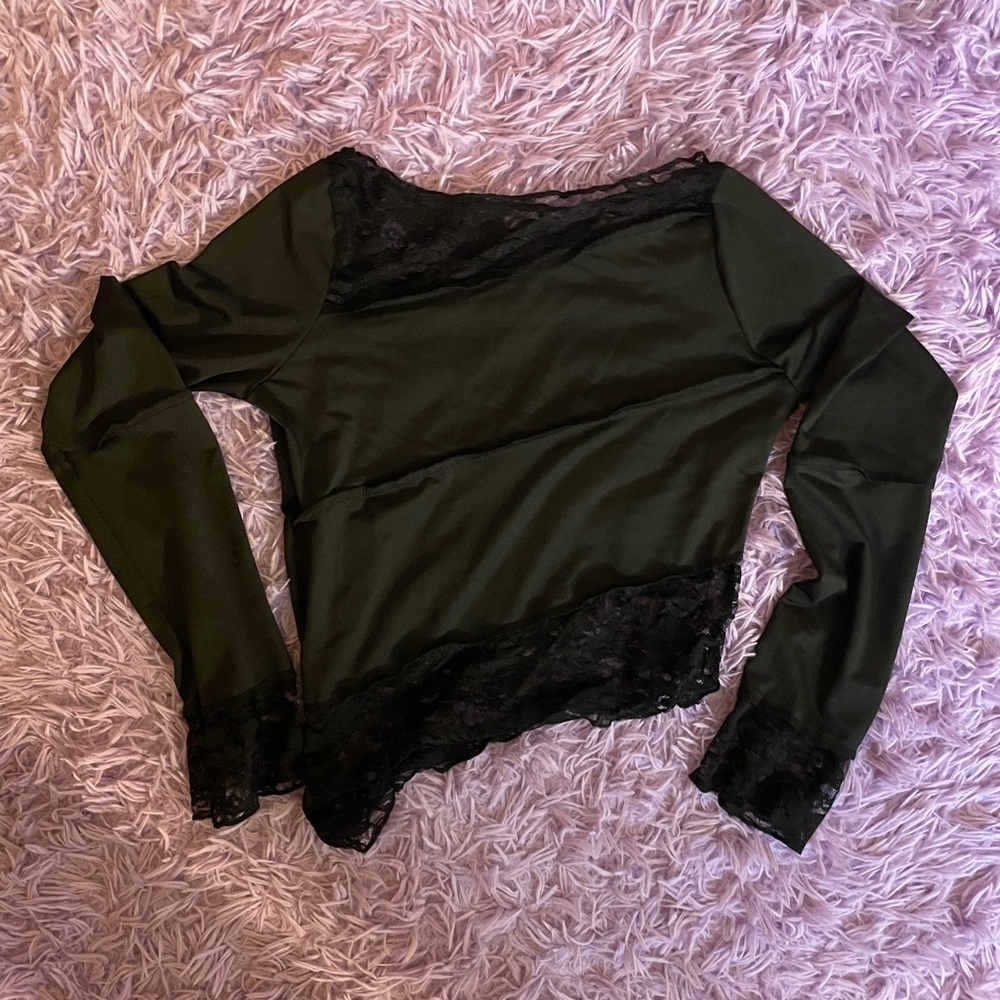 Black Amazon Long Sleeve with lace